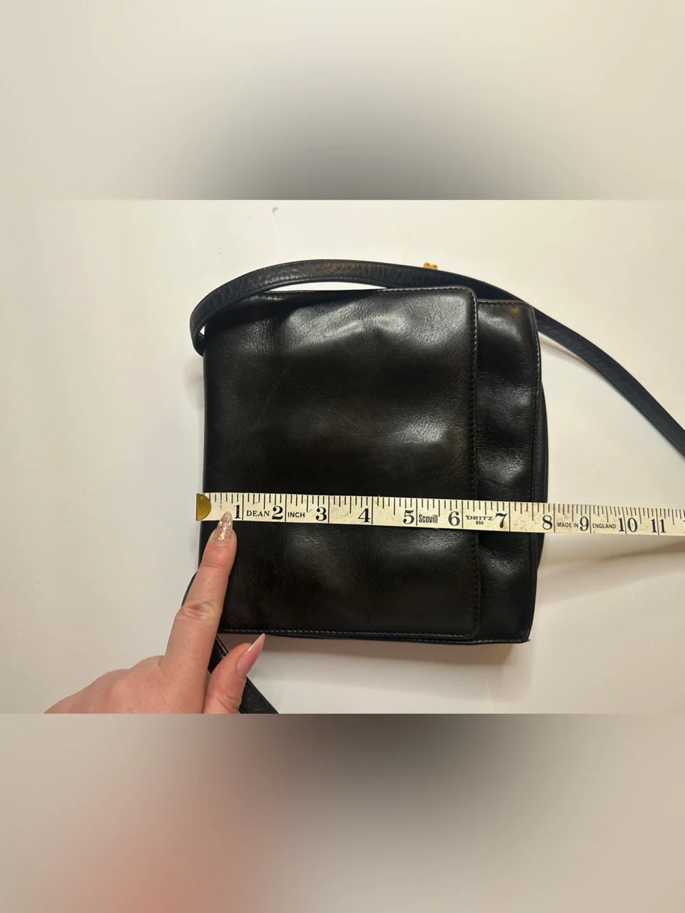 Vintage hobo international black leather cross body purse